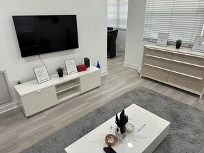 Interior - 3/2 near MIA airport, Flager & 36th Ave (Miami)