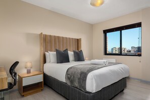 1 Schlafzimmer, Zimmersafe, Bügeleisen/Bügelbrett, Internetzugang