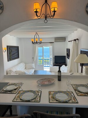 In-room dining - Elia Oasis 2 Bd Magic Villa w Sea Views (Mykonos)