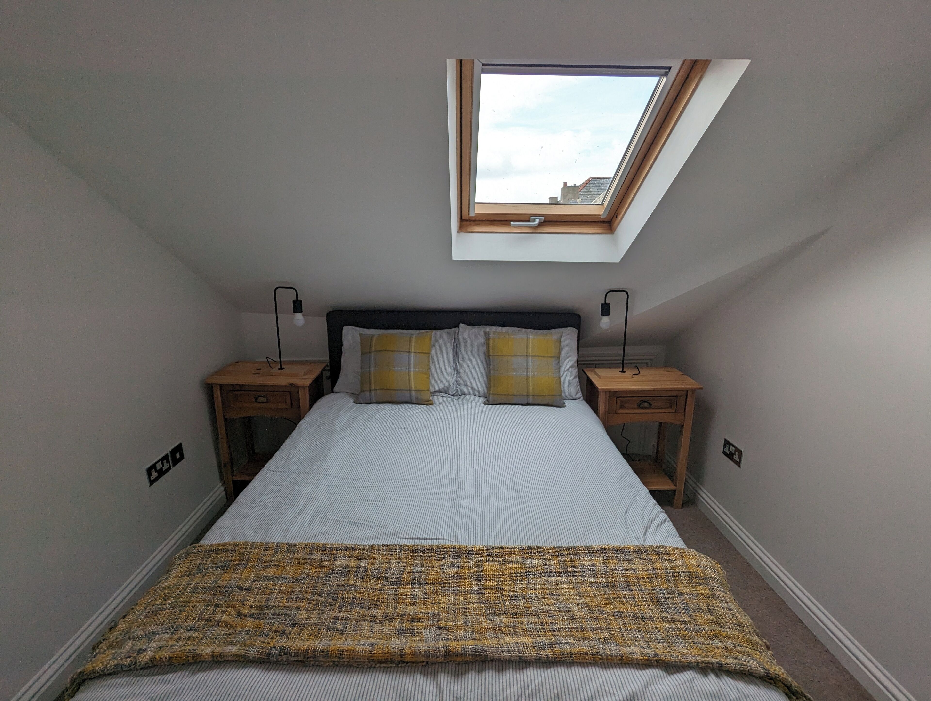 1 chambre, lit parapluie, Wi-Fi, draps fournis