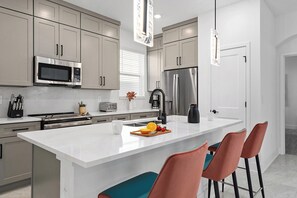 Fridge, microwave, oven, stovetop - The Radiant | Grand Villa w/ Game Loft & Huge Suites, Mins to Universal & Disney (Orlando)