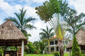 Ngoại thất