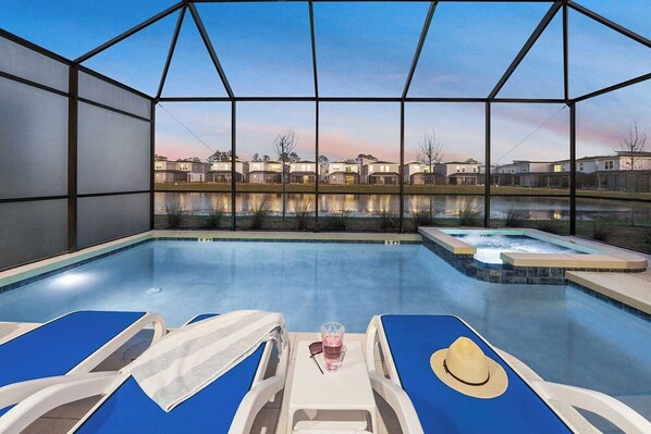 Piscine extérieure, piscine chauffée