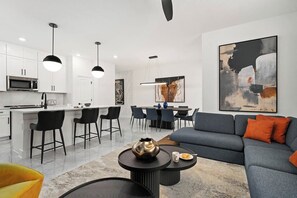 Smart TV, stereo, offices