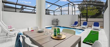 Piscine extérieure, piscine chauffée