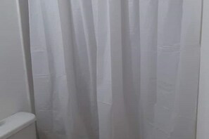 Hair dryer, towels, soap, toilet paper - Apartamento en Bogotá Acogedor, Amplio, y Lujoso (Bogotá)