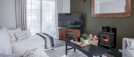 TV connectée, cheminée