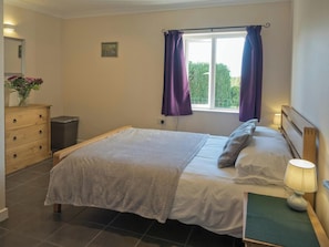 2 chambres, accès au Wi-Fi (inclus), literie fournie