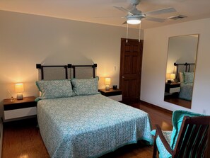 4 bedrooms, iron/ironing board, free WiFi, bed sheets