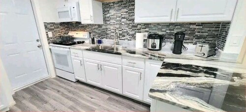 #13 Clearwater airport home