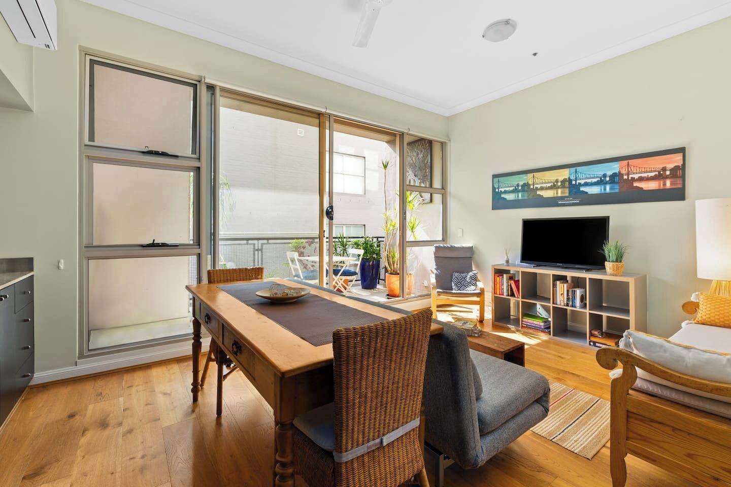 Laube 105 Modern Inner City Sanctuary With Balcony - Surry Hills