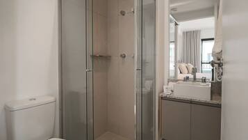 Monolocale comfort (485332) | Bagno | Doccia, soffione a pioggia, asciugacapelli, asciugamani