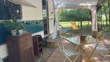 Comfort Cabin, Garden View | Terrace/patio