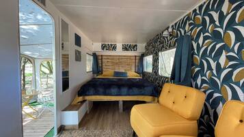 Comfort Cabin, Garden View