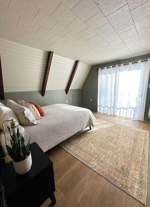 4 bedrooms, free WiFi, bed sheets