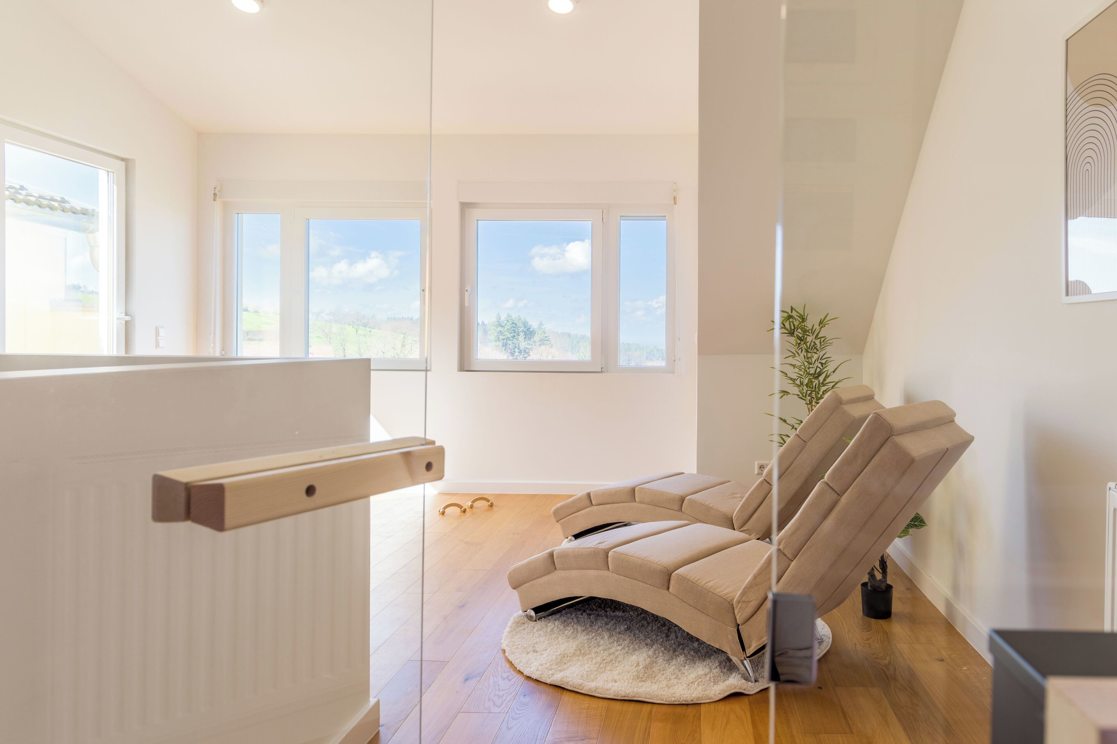 Apartemen Royal, balkon, pemandangan lembah | Area keluarga | Smart TV 42-inci dengan saluran TV satelit, Netflix, dan mainan