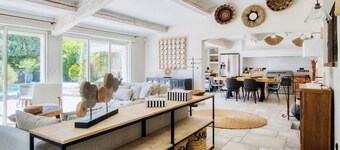 Villa Exceptionnelle Avec Piscine Privée , Haut de Gamme, Proche de la Plage