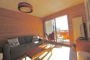TV - Spacious, quiet apartment for family sports holidays (Les Deux Alpes)