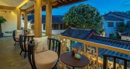 Lijiang Shechen Inn