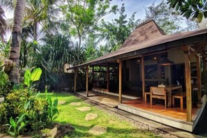 Interior - Villa Bhuvana with Private Swimming Pool (Gili Trawangan)