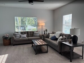 Living area - Cozy Apartment in Lake City, only minutes from the baseball fields and food! (Lake City)