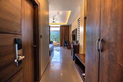 Aotel by Clarks Inn Palampur