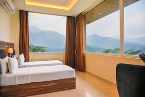 Executive Room, Valley View | 1 bedroom, iron/ironing board, free WiFi - Aotel by Clarks Inn Palampur (Palampur)