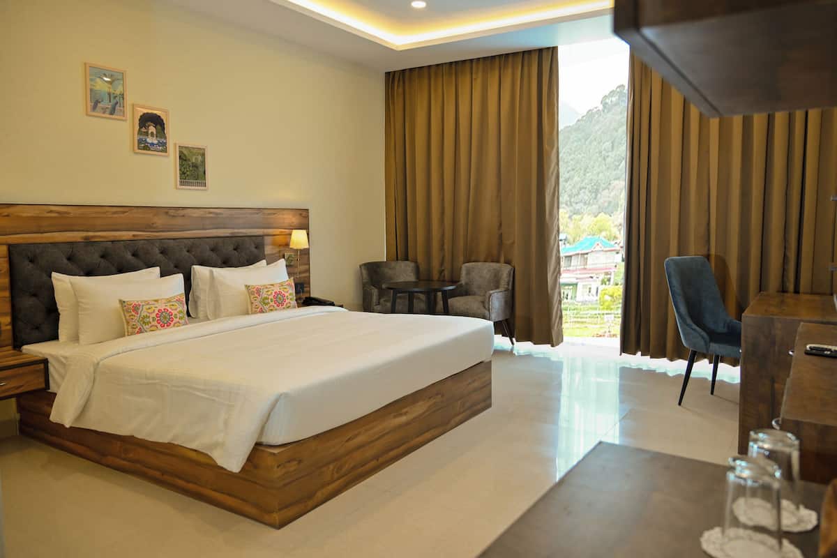 Basic-Doppelzimmer, Balkon, Bergblick | Kostenloses WLAN