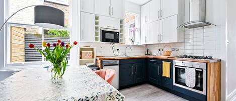 Fridge, microwave, oven, dishwasher