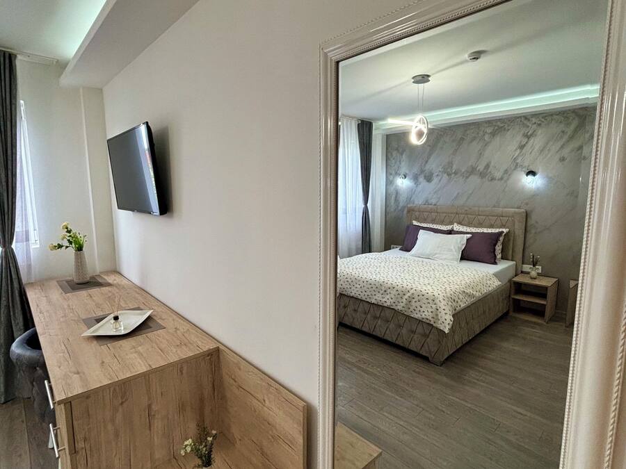 Deluxe Double Room, Garden View