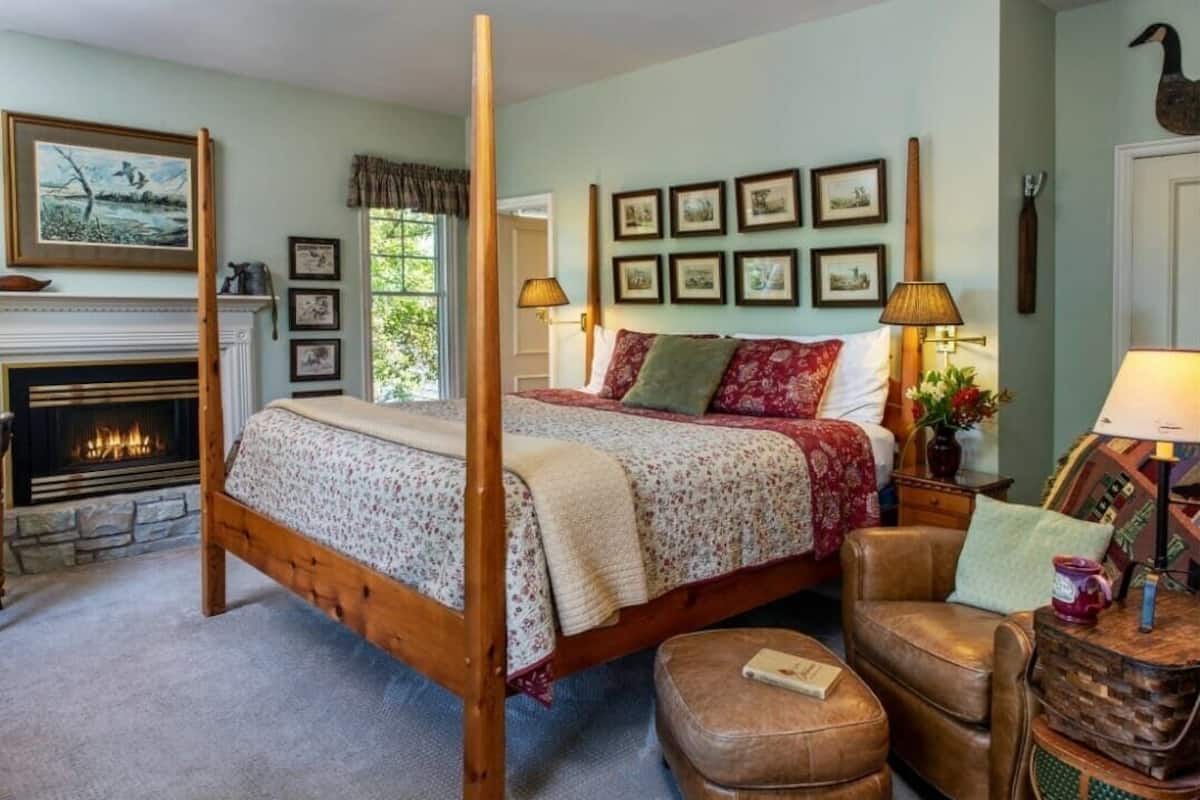 1 bedroom, individually decorated, individually furnished
