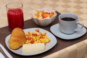 Desayuno a la carta incluido todos los días 