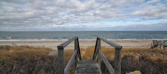 105 N. Shore Blvd B- Waterfront 3 BR Duplex on E. Sandwich Beach