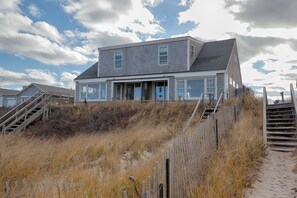 Exterior - 105 N. Shore Blvd B- Waterfront 3 BR Duplex on E. Sandwich Beach (Sandwich)