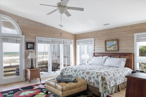 4 bedrooms, WiFi - Slow M'Ocean: Oceanfront, Elevator, 4BR, 4.5BA, Community Pool (Pine Knoll Shores)