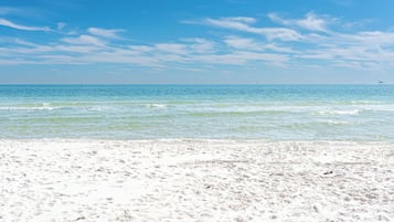 House, 3 Bedrooms, Patio, Garden View | Beach