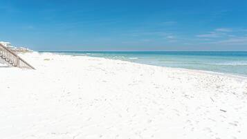 House, 3 Bedrooms, Patio, Garden View | Beach