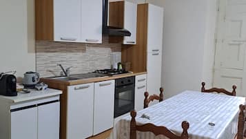 Casa, 2 habitaciones, accesible para personas con discapacidad, fumadores | Cocina privada