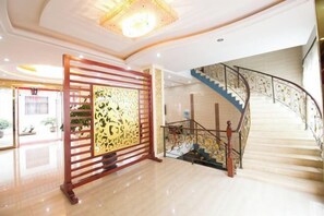 Interior - Q+ Jiuhuashan Hongyunlou Grand Hotel (Qingyang)