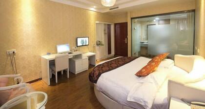 Q+ Jiuhuashan Hongyunlou Grand Hotel