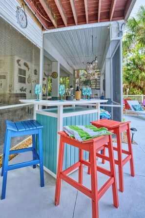 Outdoor dining - Because you deserve the best! (St George Island)