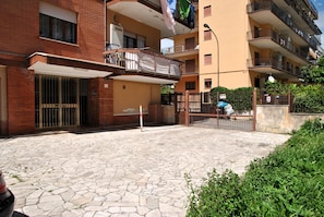 Casa, 3 habitaciones, para fumadores, balcón | Entrada de la propiedad