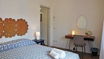 House, 3 Bedrooms, Smoking, Balcony | 3 bedrooms