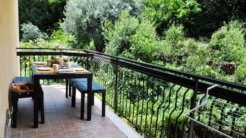 House, 3 Bedrooms, Smoking, Balcony | Balcony