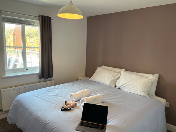 1 chambre, fer et planche à repasser, Wi-Fi gratuit, draps fournis