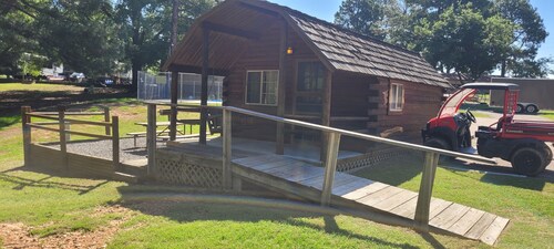 Escape to Texarkana's Log Cabin with All the Comforts!