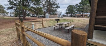 Escape to Texarkana's Log Cabin with All the Comforts!
