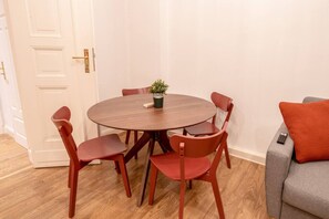 Dining - Stylish old building apartment designed by Bevo (Berlin)