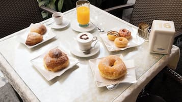 Colazione continentale inclusa, servita tutte le mattine