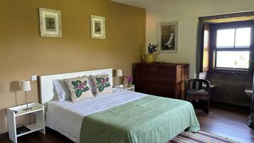 Habitación doble superior | Escritorio, wifi gratis, ropa de cama